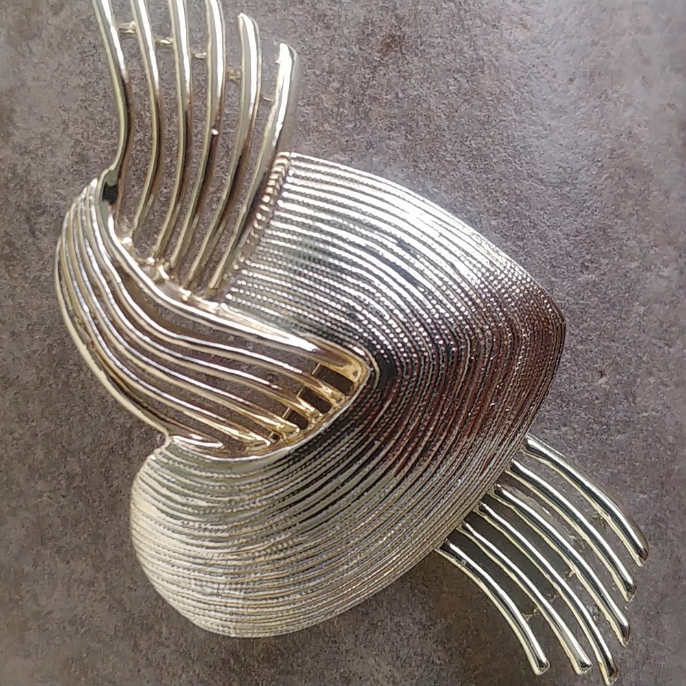 Vintage Avant Garde Heart Brooch